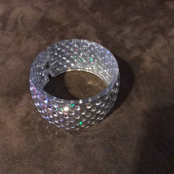 Jewelry - Picture 3 of 3